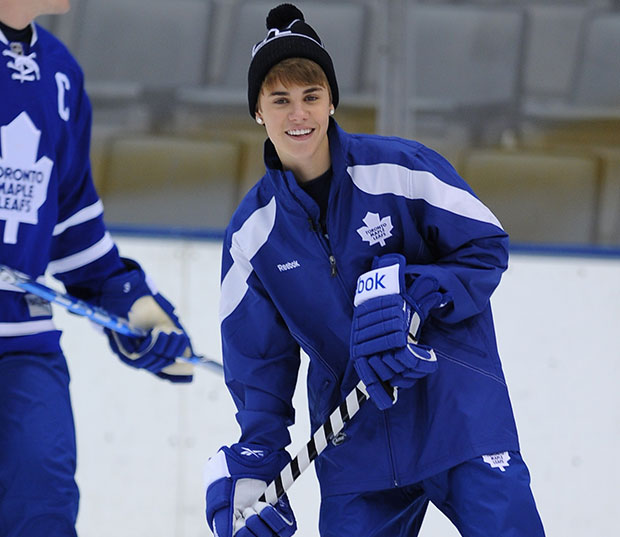 NHL News:  Justin Bieber Steal the Heart of Fans During NHL All-Star Weekend, takes on the ice